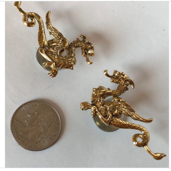 GOLD DRAGON CLOAK CLASP - Picture 3 of 4